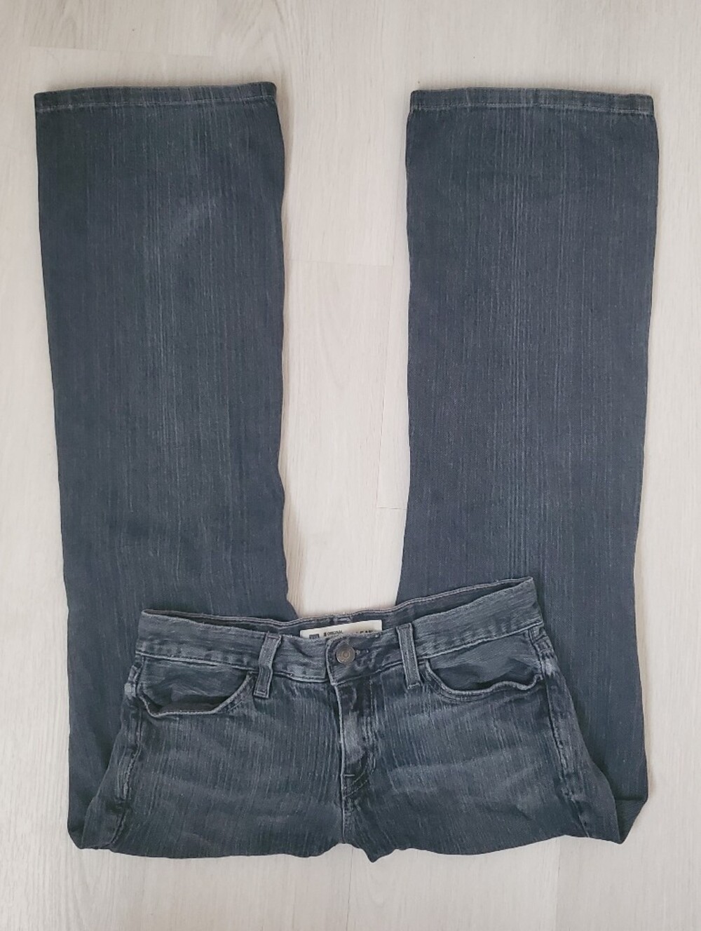 2004 GAP Low Rise Dark Blue Jeans/wide Leg/subtle Flare/Black Wash/ Size 2